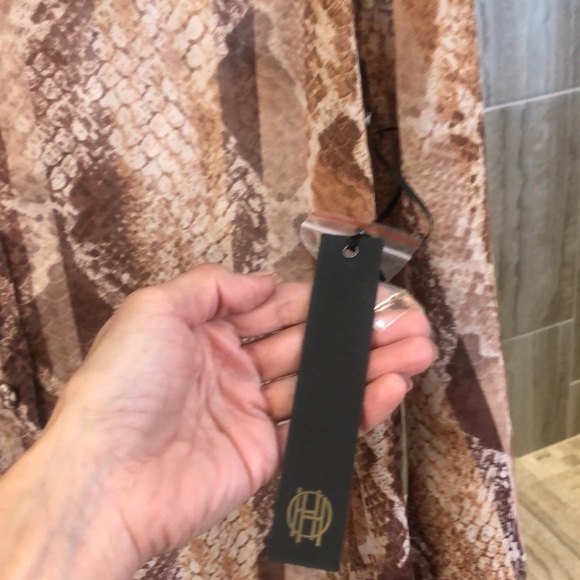 NWT House of Harlow 1960 Marley Shirt Striped Python Snake Print Blouse Small - Picture 16 of 16